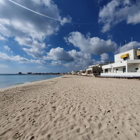 Salento Sottovento Luxury Beb Bed and Breakfast 4*